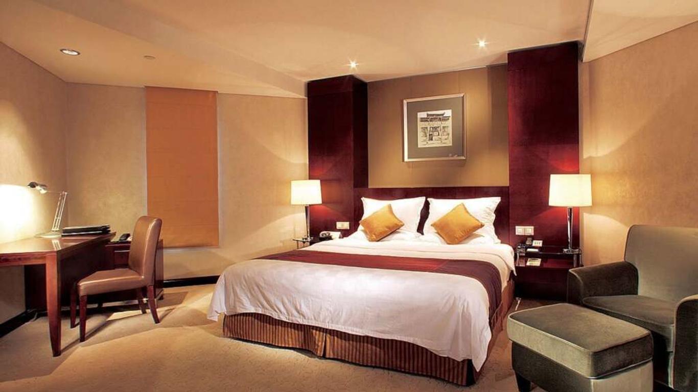 World Trade Hotel