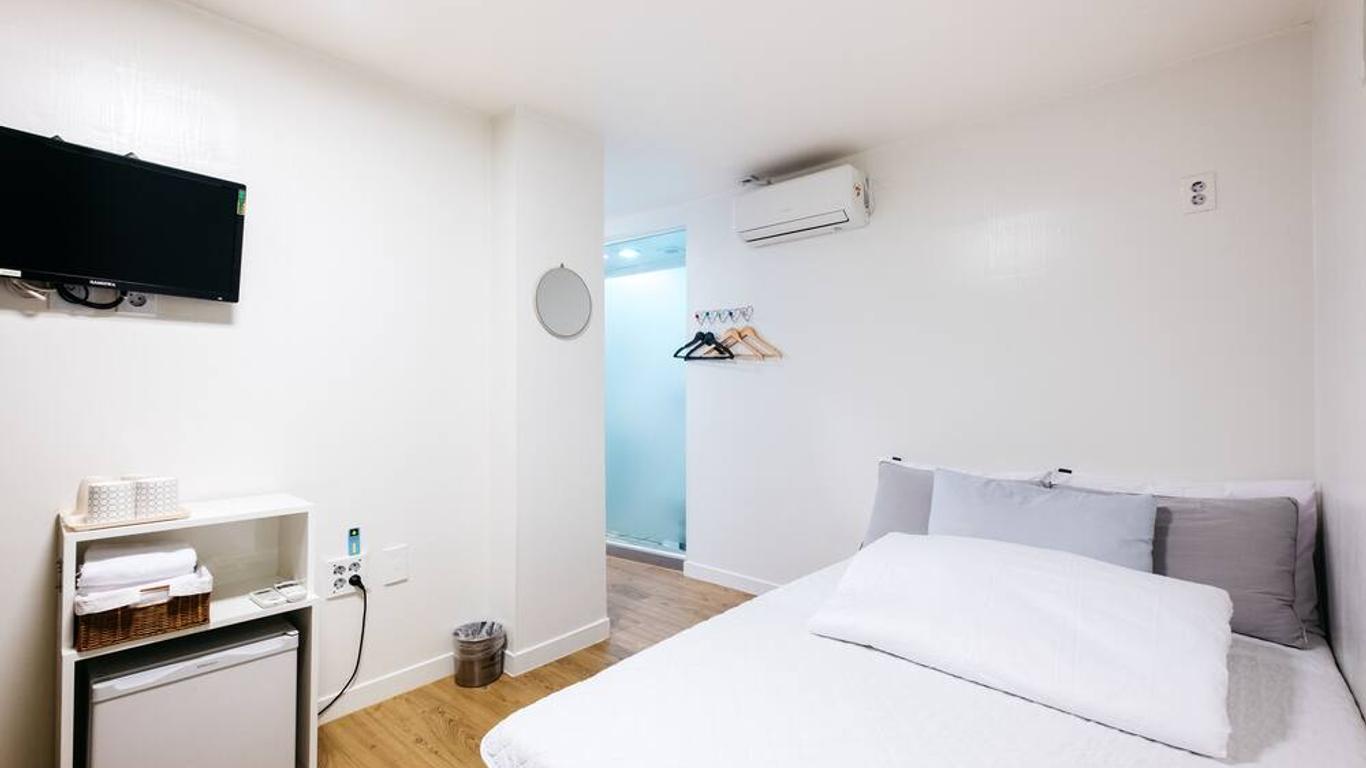 K Stay Guesthouse Myeongdong first